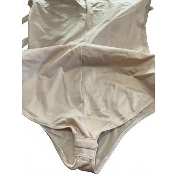 Assets Spanx Light Beige Women's Shapewear Bodysuit with Adjustable Straps - Picture 10 of 13